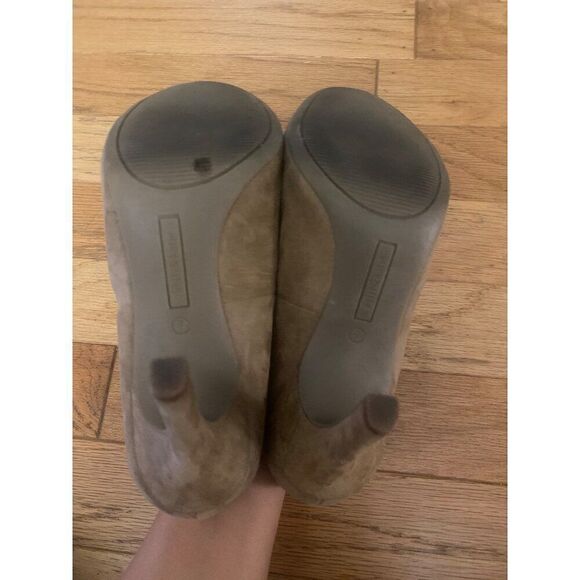 Kelly & Katie women's Taupe Suede 3.5" stiletto round toe Heels Size 7 - Picture 6 of 8
